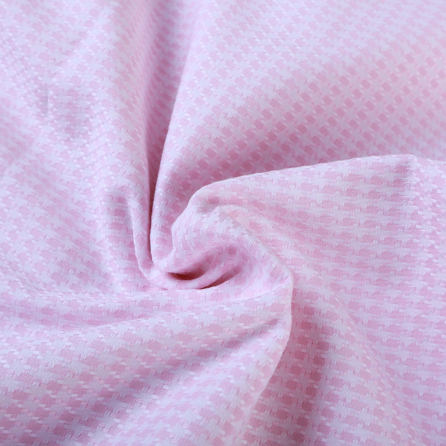 Self Texture Pink Dogtooth with Classic Pointed Collar