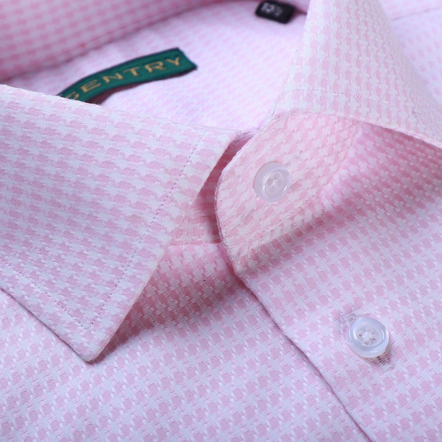 Self Texture Pink Dogtooth with Classic Pointed Collar